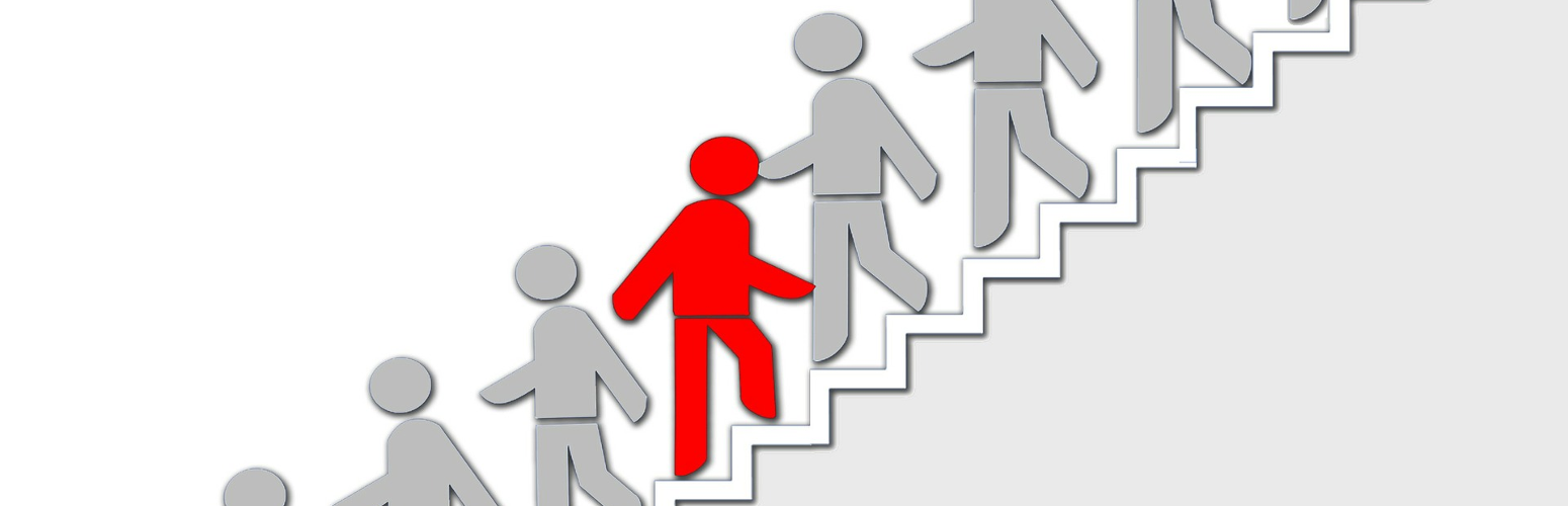Illustration d'un personnage qui monte l'escalier à contre sens des autres personnages.